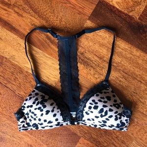 Super cute cheetah print bra with lace detail